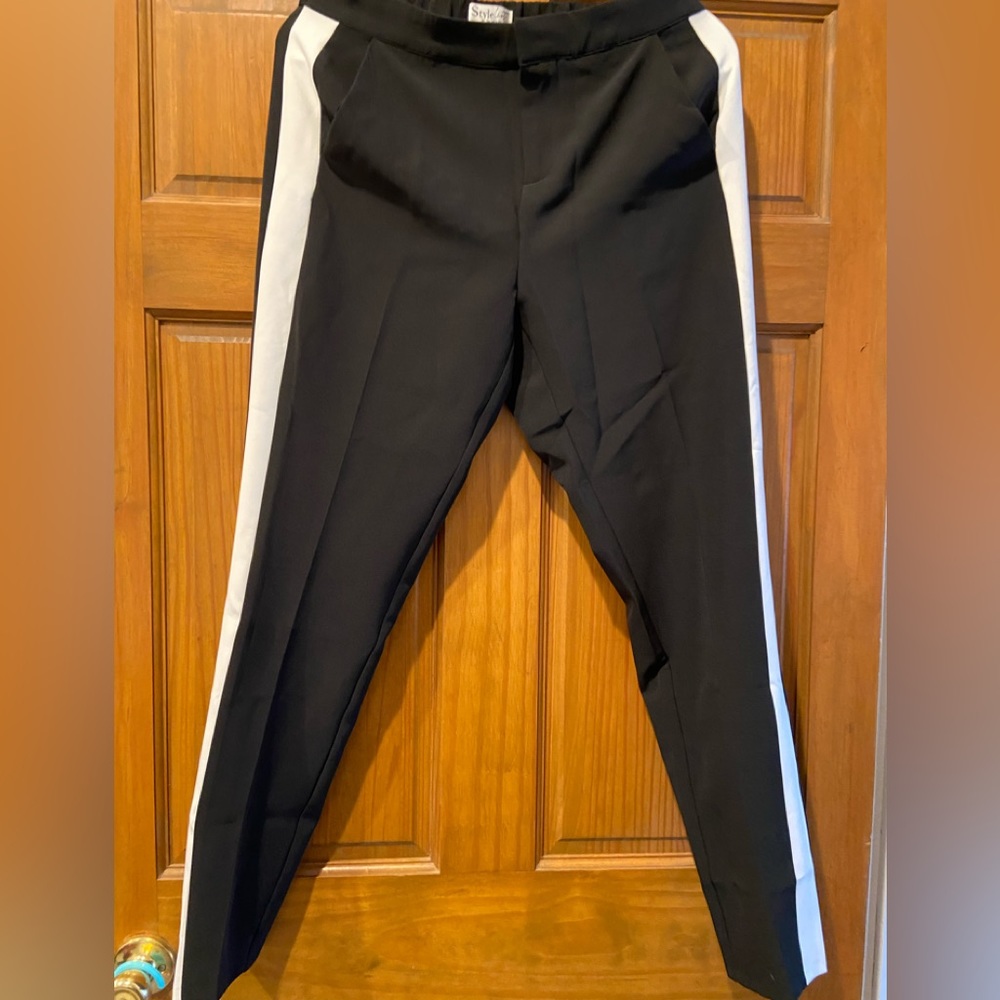 New! StyleList by Micaela pants Sz 6